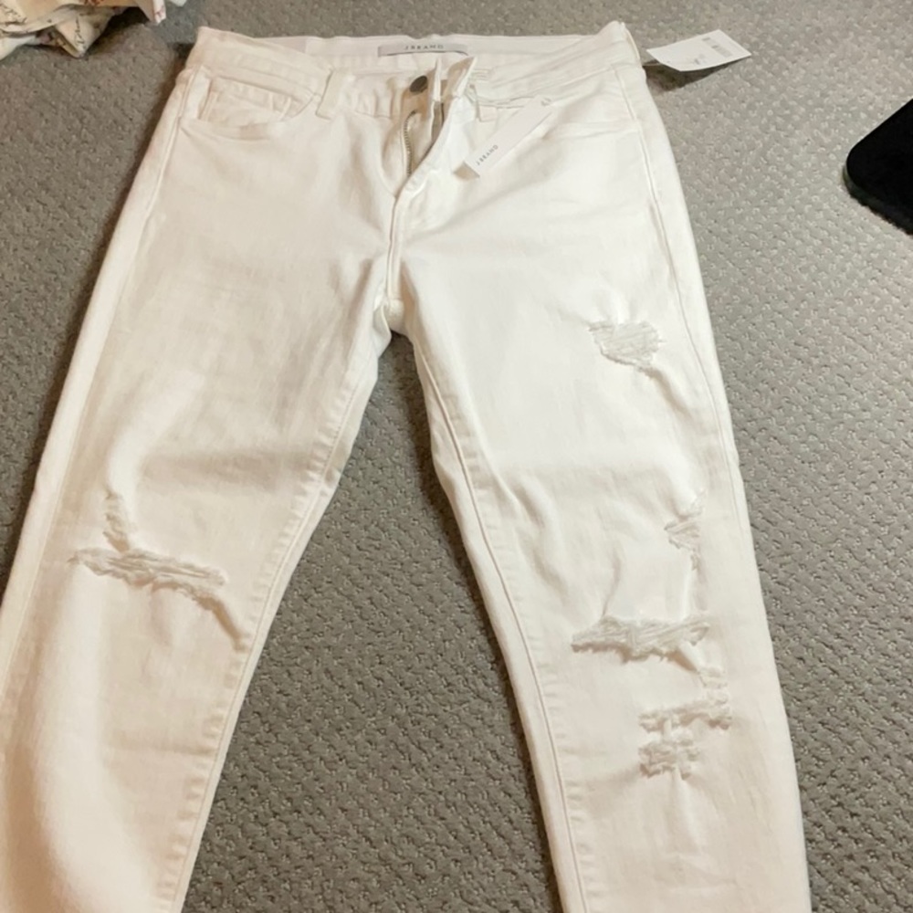 JBRAND NWT size 27 White Jeans w/ Rips